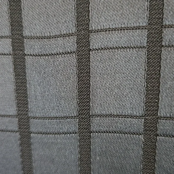 Liz Claiborne-Blk pullover silky long sleeved blouse Sz PXL NWT. - Picture 4 of 11